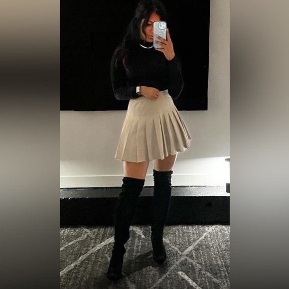 Wilfred Olive Micro Pleated Skirt - 8 - Picture 2 of 3